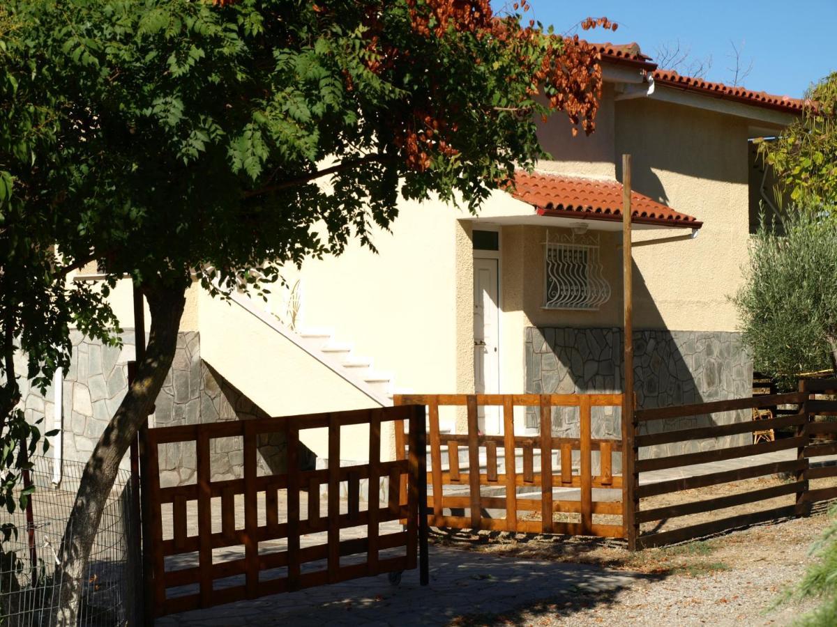 Ferienwohnung Παληοκτημα - Palioktima 2 Neon Rysion Exterior foto
